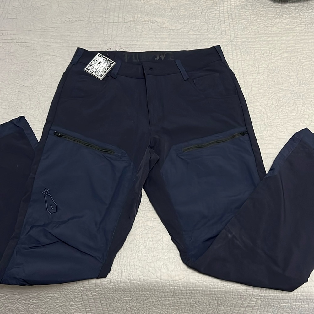 Cleared Hot Furtive blue pants size 32